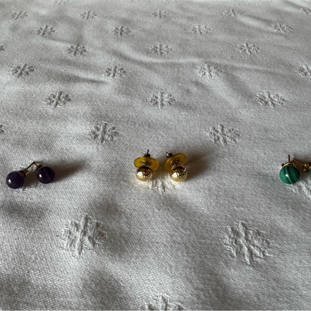 Elegant Gold and Green Stud Earrings